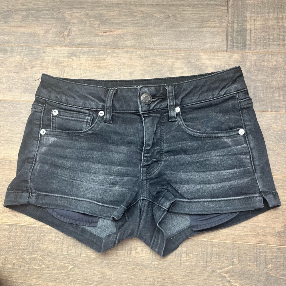 American Eagle shortie black shorts